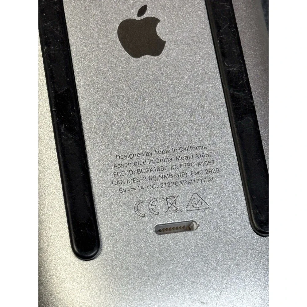 Genuine Apple Magic Mouse 2 Wireless Silver/Gray A1657 Lightning Tested Working